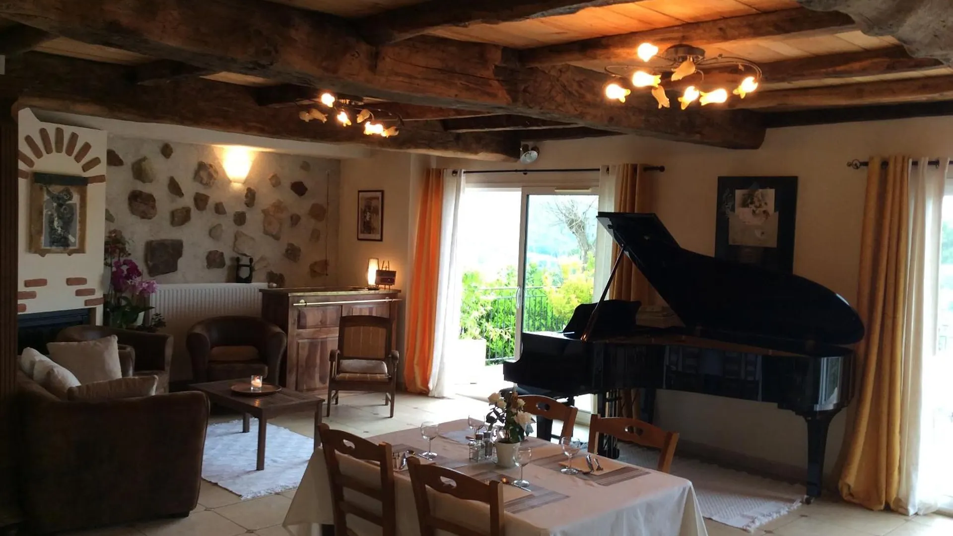 Ledre Hotel La Bastide-de-Serou