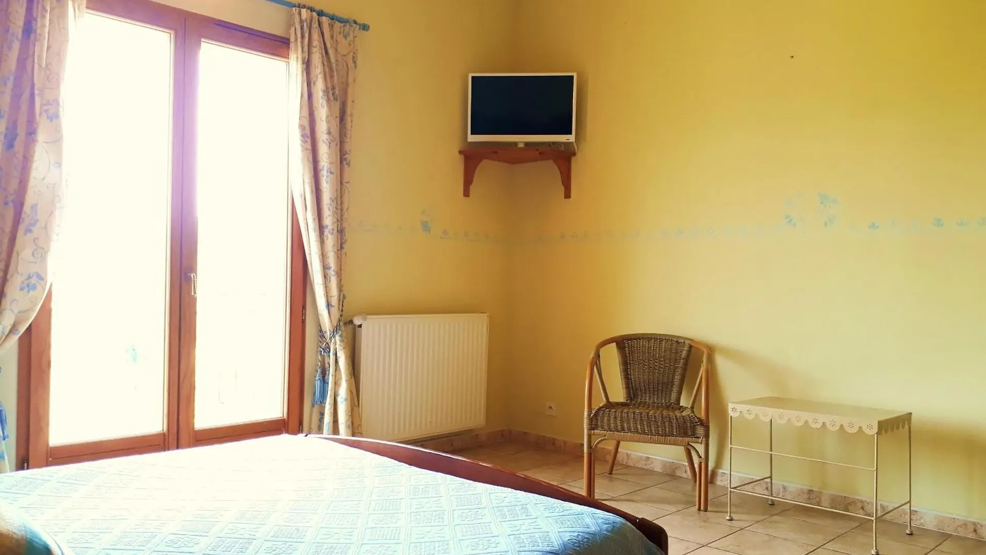 Guest house Ledre Hotel La Bastide-de-Serou